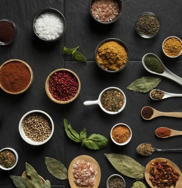 spoon-pack-with-condiments-table
